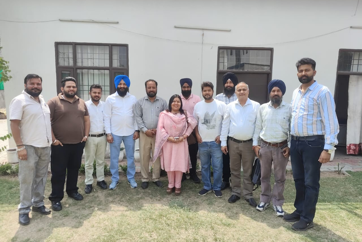 Decision to expand the club and social service works in the meeting of Zirakpur Press Club.
